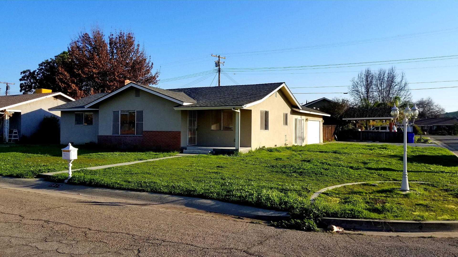 1013 East Vandalia Avenue